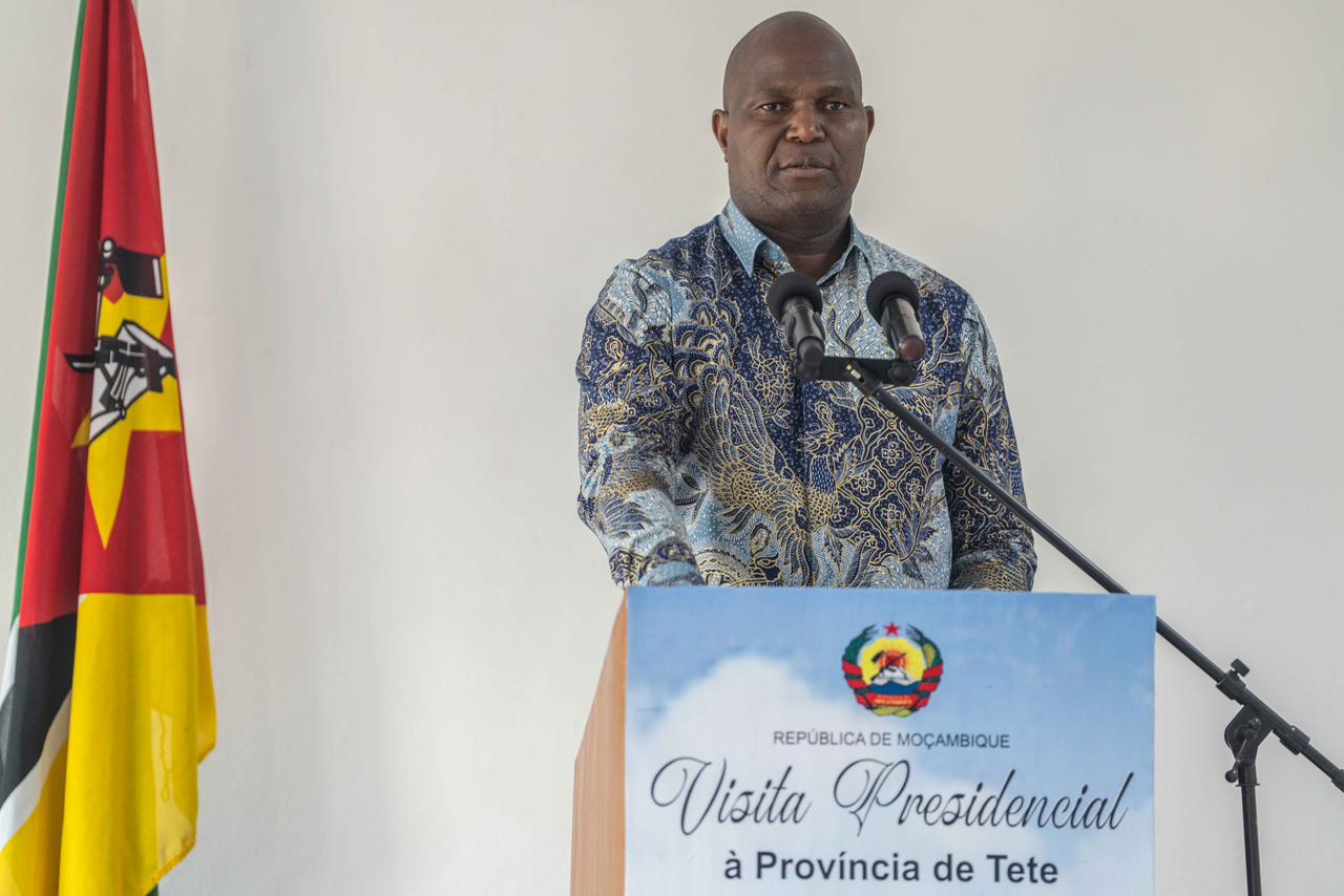 Presidente Chapo encerra visita a Tete com apelo à unidade nacional